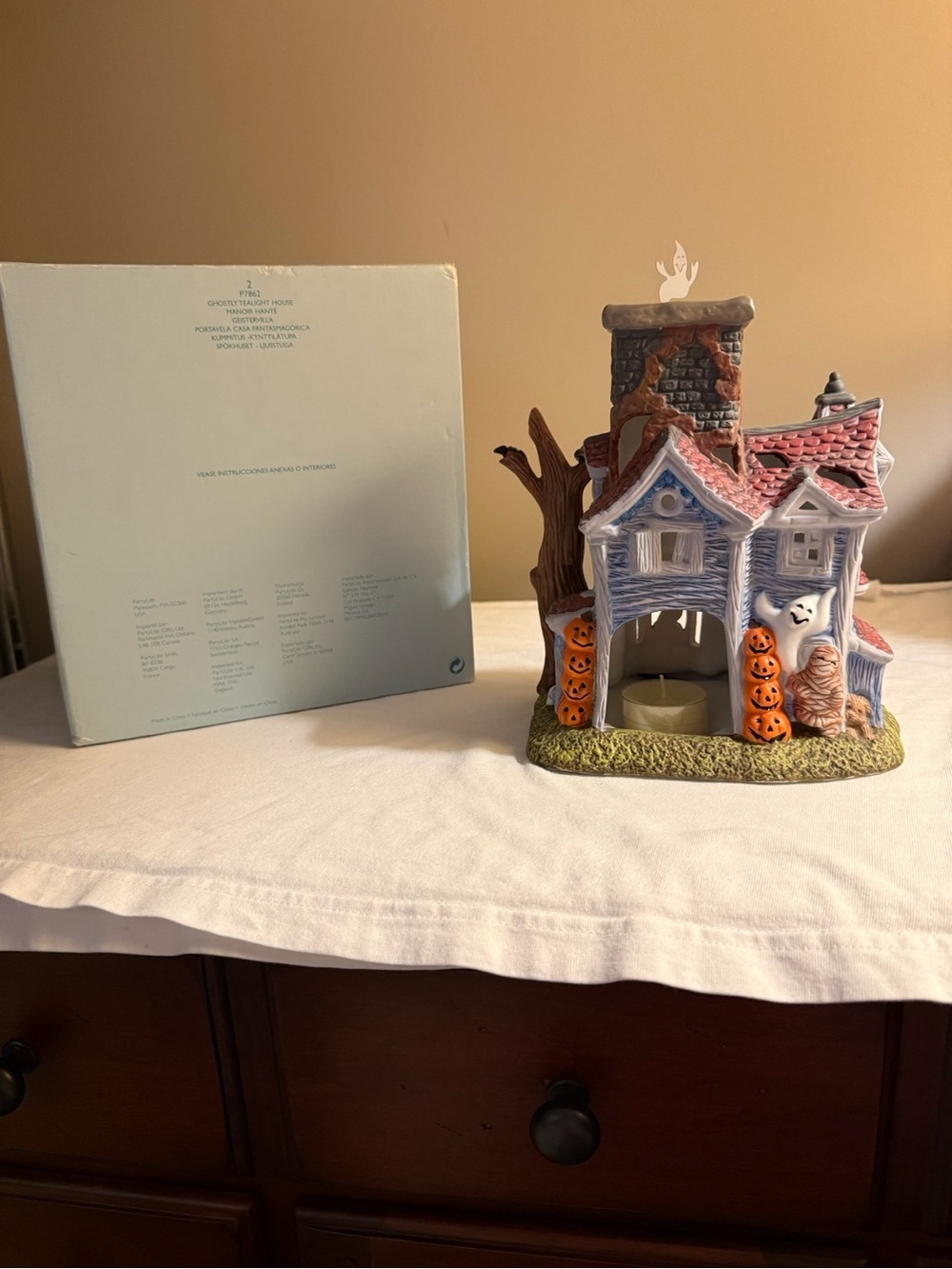 PARTYLITE Ghostly Tealight House P7862 Ceramic Halloween Village